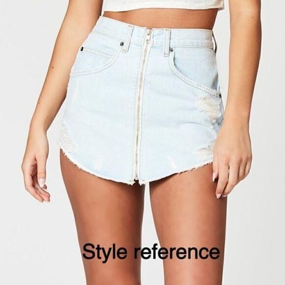 Carmar Avery Beatrice Zip Front Denim Skirt Sz 27 - Picture 3 of 14